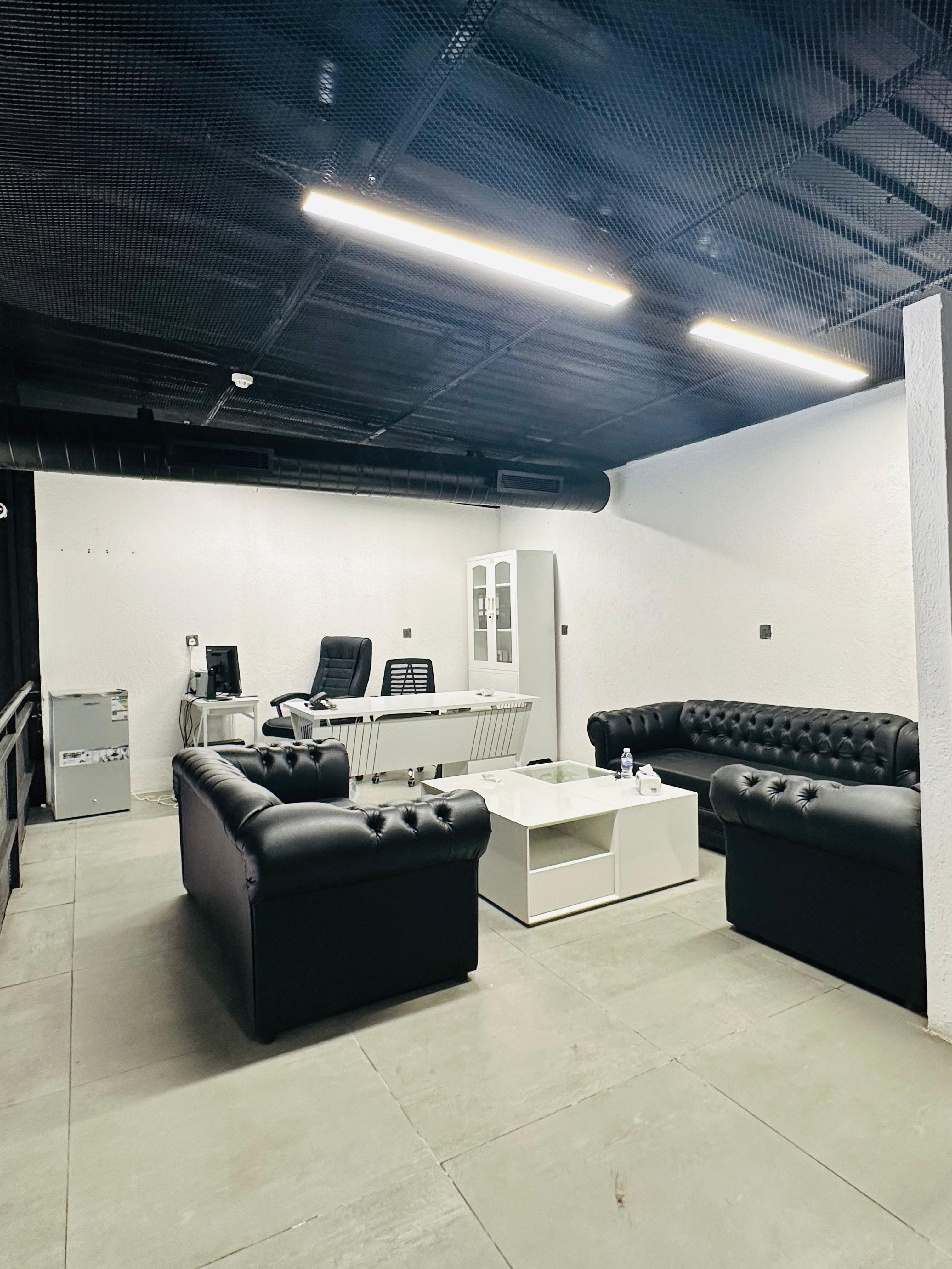 Branch gallery 1